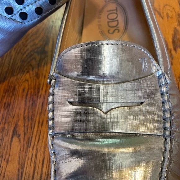 TODS silver Loafer size 38 - Picture 3 of 3